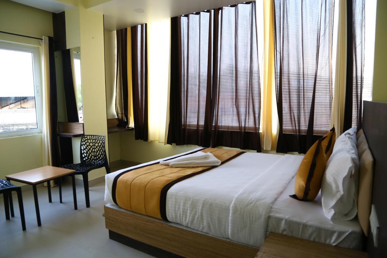 Hotel Landmark Port Blair Exteriör bild